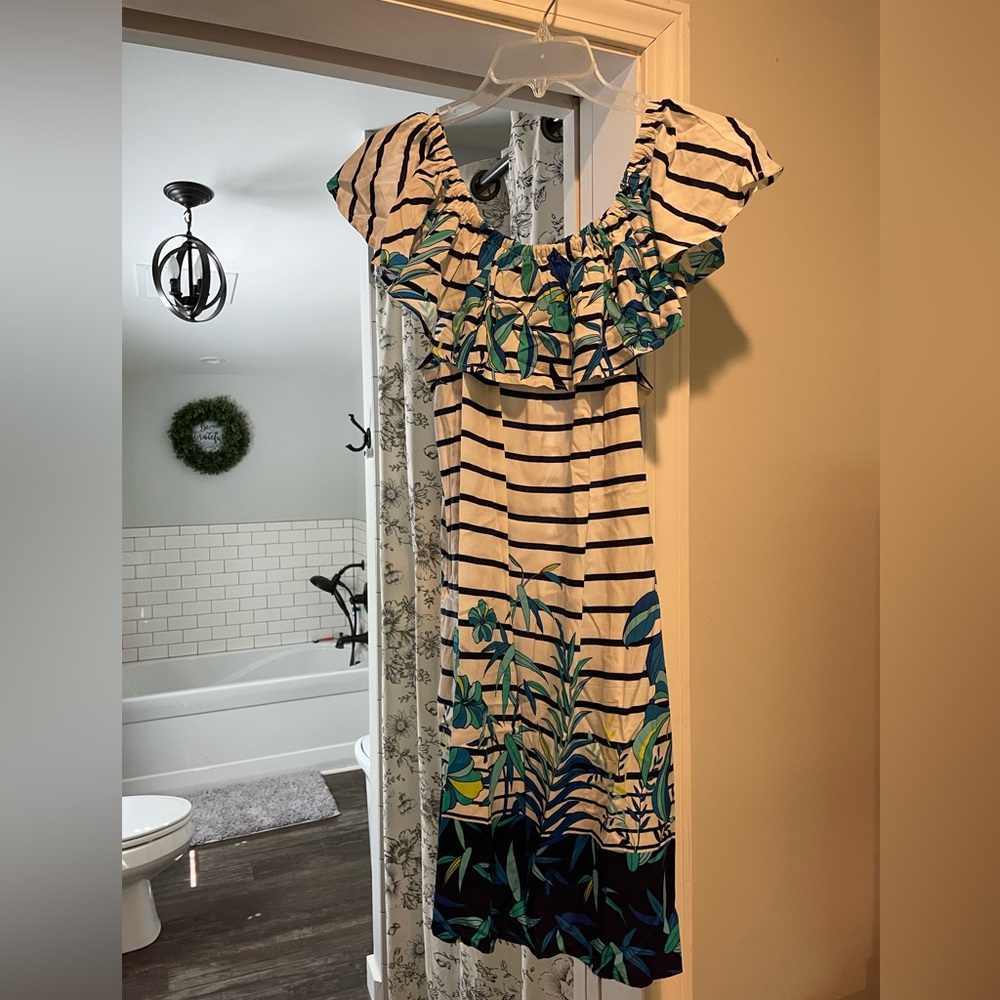 Like new Tommy Bahama Dress size Medium